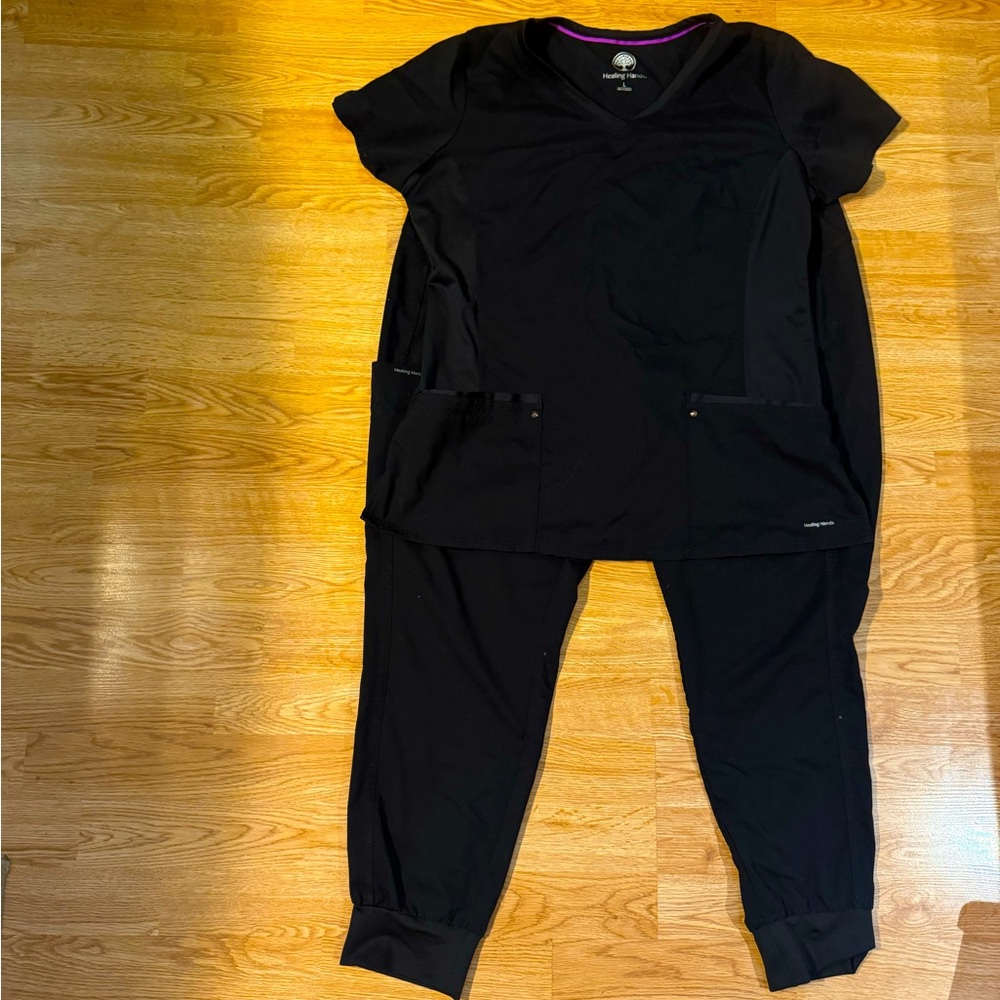 Healing hands black scrub set large joggers and shirt